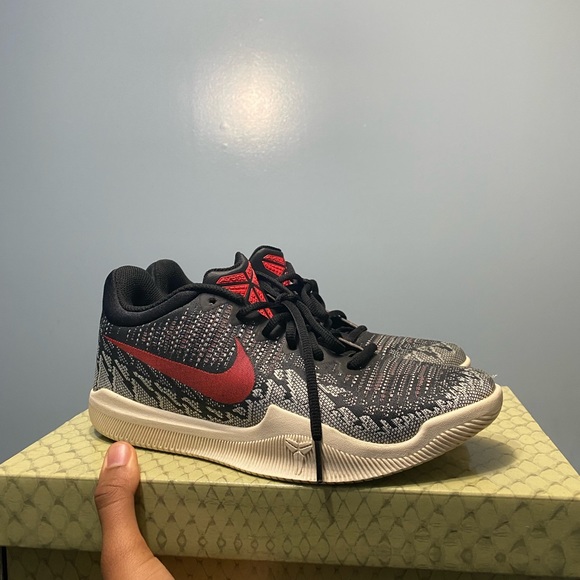 KOBE’S MAMBA RAGE BRIGHT CRIMSON SAILS - Picture 3 of 7